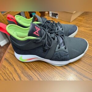 PG 2 Hot Punch Nike Zoom 10.5M